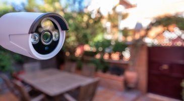 videosurveillance-ou-telesurveillance-quelle-est-la-difference